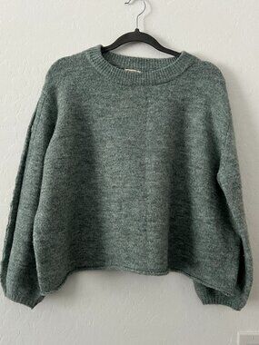 World Market Gray Cropped Sweater One Size Detail Sleeve Cozy Knit Cottagecore